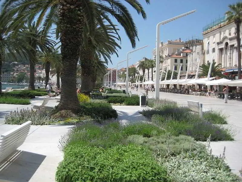 Apartments Perla Σπλιτ 0*,  Κροατία